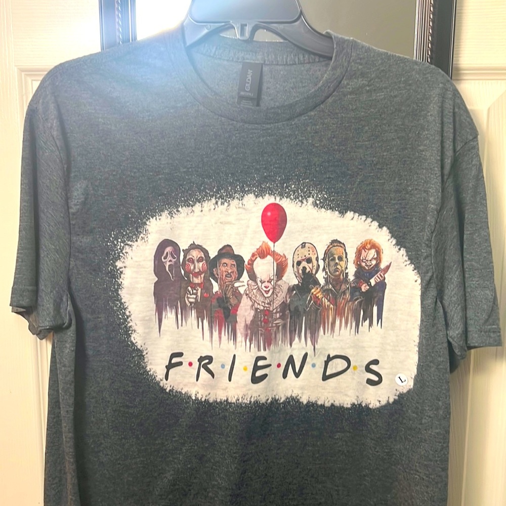 Friends Halloween shirt size large